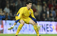 Courtois làm lãng quên De Gea?