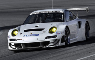 Porsche 911 GT3 RSR 2012 lăn bánh trên đường đua