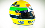 Mũ bảo hiểm và quần áo của Ayrton Senna có giá 'chát'