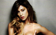 Belen Rodriguez khoe đường cong rực lửa trên Vanity Fair
