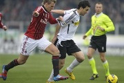 Video Serie A: Thắng dễ Cesena, AC Milan trở lại ngôi đầu