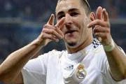 Video: Pha vô-lê cực nhanh dẫn đến chấn thương của Benzema trong trận gặp CSKA Moscow