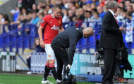 Cleverley được đưa đi chụp xương để đánh giá chấn thương