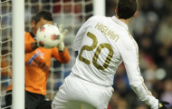 Benzema nghỉ 2 tuần: Đến lượt anh đấy, Higuain!