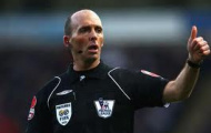 Video: Trọng tài Mike Dean ăn mừng khi Arsenal bị thủng lưới?