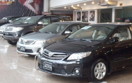 Các hãng ô tô 'cắn răng' khuyến mãi khủng cứu ế