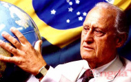 Cựu chủ tịch FIFA Joao Havelange: Sự im lặng đổi bằng vàng