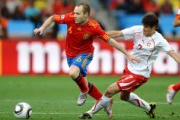 Video: Pha đi bóng kĩ thuật thượng hạng của Andres Iniesta
