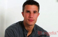 Milan lên kế hoạch mua Van Persie