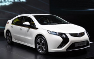 Chevy Volt và Opel Ampera nhận giải chiếc xe của năm