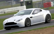 Aston Martin nâng cấp xe đua Vantage GT4 cho năm 2012