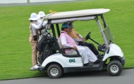 Phận caddy ở sân golf - Kỳ 3: Giữa hai nửa thế giới