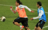 Milan lên kế hoạch tái hợp bộ đôi Tevez - Mascherano
