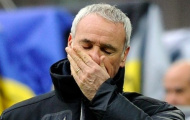 Claudio Ranieri bật khóc vì đã 'sống sót'