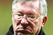 Video: Sir Alex buồn ngủ khi xem trận đấu giữa Lyon - Lille