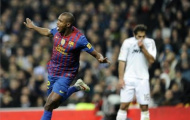 Eric Abidal vẫn có thể chơi bóng sau khi phẫu thuật