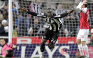 Arsenal bắt giữ kẻ miệt thị Tiote