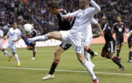 Video: Eric Hassli (Vancouver Whitecaps) cũng ghi được siêu phẩm y hệt của Peter Crouch