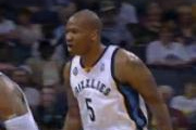 Video NBA: Pha chắn bóng mạnh mẽ của Marreese Speights