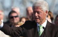 Cựu tổng thống Mỹ Bill Clinton muốn hợp tác với Barca