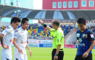 Phản ứng trọng tài, Quốc Long bị 'treo giò' 3 trận
