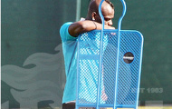 Mario Balotelli lại gây chuyện trên sân tập