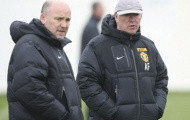 Sir Alex tiếp tục “đá xoáy” Mancini