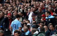Nasri 'khẩu chiến' với CĐV Arsenal