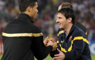 Ronaldo hay Messi, ai sẽ là Chiếc giày Vàng vĩ đại nhất?