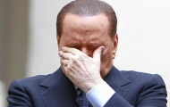 Sốc: Berlusconi từng chi 127.000 euro cho gái!?