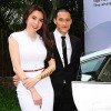 Công Vinh và Thủy Tiên tình tứ trên 'xế' sang