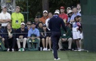 Tiger Woods xin lỗi vì hành động đá gậy ở The Masters 2012