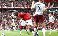 Tản mạn về bàn thắng gây tranh cãi của Ashley Young