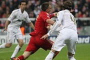Video: Xem lại pha chơi xấu của Sergio Ramos với Ribery