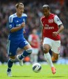 Arsenal mất Theo Walcott đến hết mùa giải