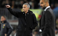 Thủ môn Chelsea 'mượn' Mourinho để dọa Barca