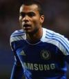 Ashley Cole: Hãy bắt chết Daniel Alves một lần nữa