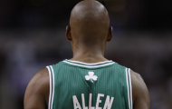 Ray Allen tiếp tục ngồi ngoài nhìn đồng đội thi đấu play-off
