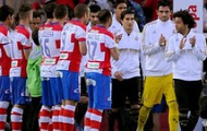 Video La Liga: Cầu thủ Granada xếp hàng chào đón nhà tân vô địch Real