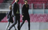 Guardiola và vợ con lặng lẽ tạm biệt Nou Camp