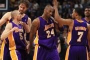 Video Play-off NBA: L.A. Lakers giành chiến thắng quan trọng trên sân của Denver Nuggets