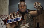 Video: Emmanuel Frimpong, có khác gì rapper thứ thiệt?