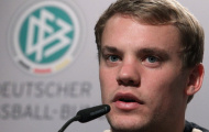 Manuel Neuer vẫn cay cú khi để Dortmund vượt mặt