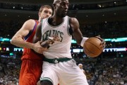 Video Play-off NBA: Garnett và Rondo giúp Boston Celtics thắng sát nút Philadelphia 76ers