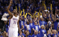 Play-off NBA: L. A. Lakers thảm bại trước Oklahoma City Thunder
