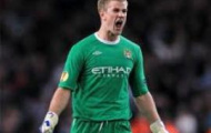 Video: Xem lại pha bỏ lỡ đáng tiếc của Joe Hart trong phút bù giờ với Sporting Lisbon
