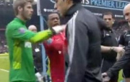 Video Premier League: Xem lại tình huống Suarez từ chối bắt tay với Evra