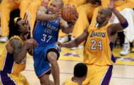Video Play-off NBA: Màn trình diễn ấn tượng của Kobe Bryant giúp Lakers vượt qua Thunder