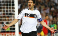 Clip: Cú 'Đại bác' của Michael Ballack (Áo 0-1 Đức, vòng bảng Euro 2008)
