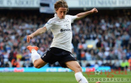 Real muốn 'nẫng' Modric khỏi tay M.U và Chelsea
